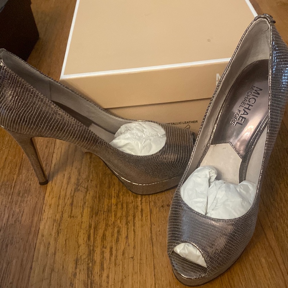 Michael Kors peep toe metallic leather heels